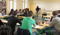 des formations universitaires et professionnelles : histoire, librairie, banque, am�nagement, communication visuelle, 3D